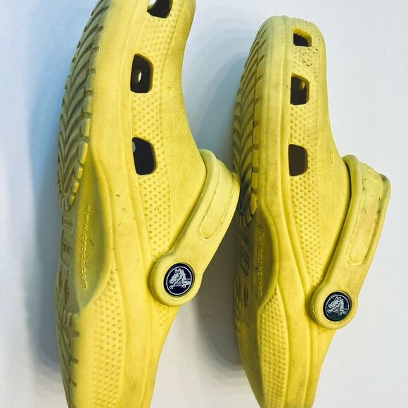 Crocs Yellow Unisex Clogs SlipOn Shoes Slides M4 W6 - Picture 5 of 8